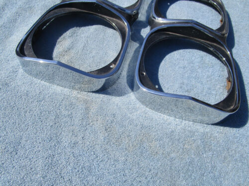 1966 OLDSMOBILE CUTLASS A BODY OEM USED HEADLAMP BEZEL SET NICE - Picture 3 of 4