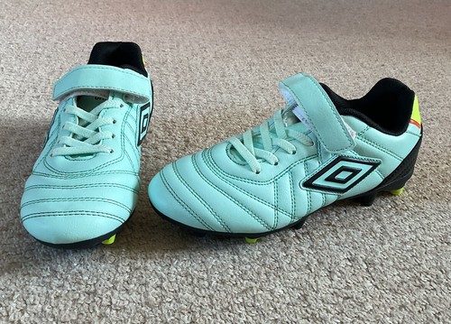 Umbro Speciali Liga Junior Firm Ground Football Boots Eggshell Blue. Size 2. VGC - Picture 2 of 8