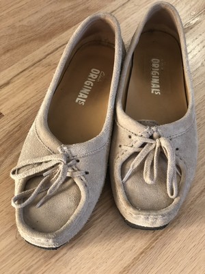 clarks wallabees colors