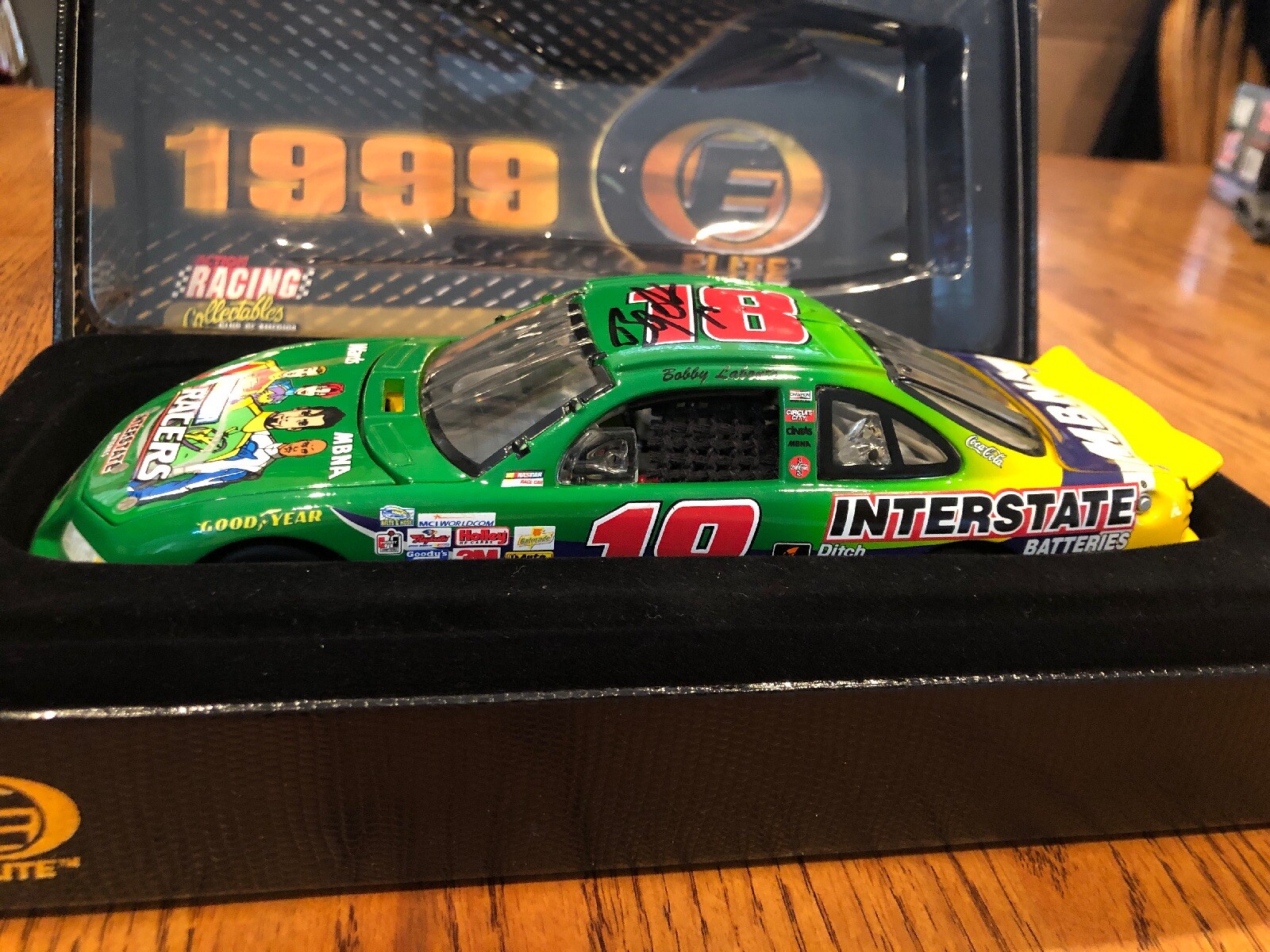 1999 Bobby Labonte AUTOGRAFATO 18 Interstate Batteries NASauto Racing Collectables CLUB OF AMERICA 1 24 Elite 1999 Bobby Labonte AUTOGRAFATO 18 Interstate Batteries NASauto Racing Collectables CLUB OF AMERICA 1 24 Elite