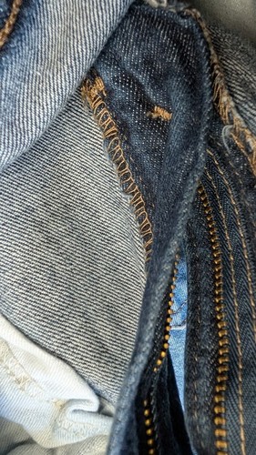 Levis 550 Relaxed Fit Tapered Leg Boys size 16 Regular 28x28 - Picture 7 of 12