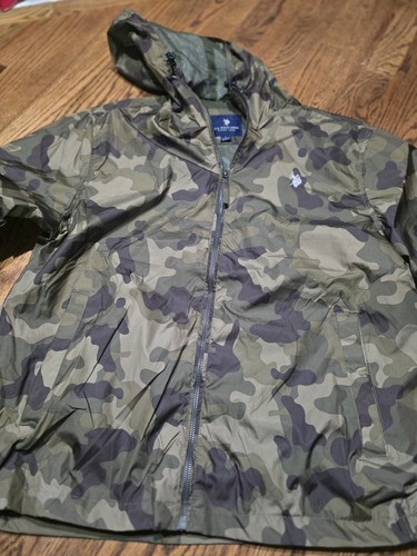 Us Polo Assn Light Weight Camo Hooded Jacet Size L