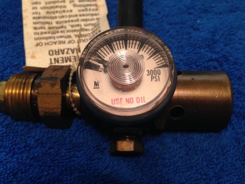 Standard Balloon Filler with Guage - Picture 3 of 4