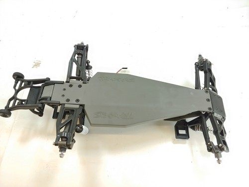 NEW Traxxas Rustler BL-2s HD Clipless Edition 1/10 2wd Roller Slider w/ Servo - Picture 10 of 12