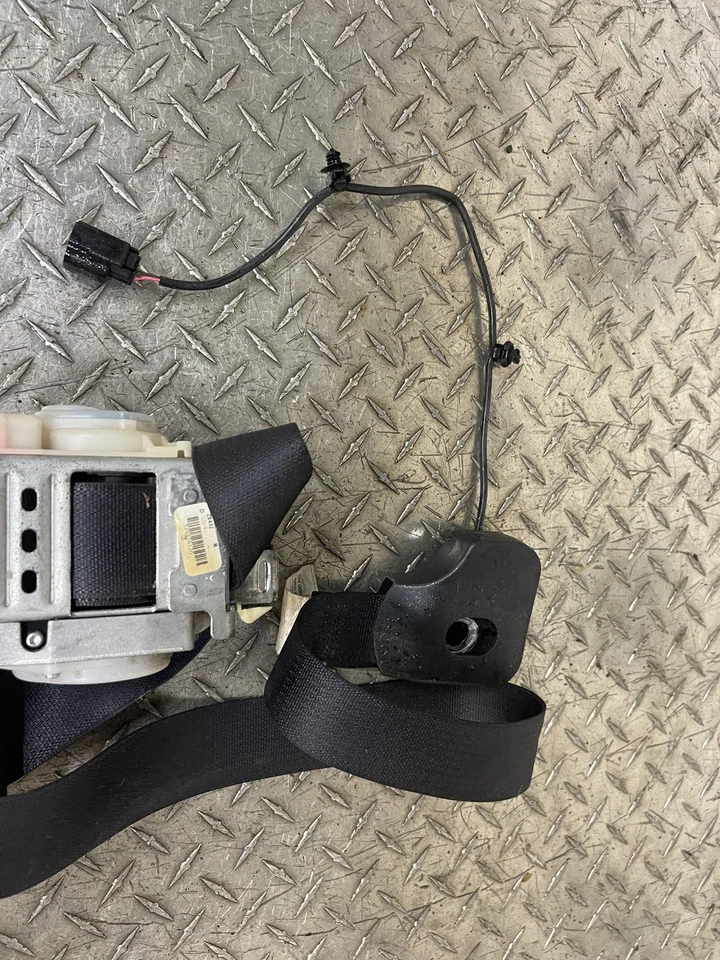 2005-2006 Ford Mustang Passenger Seatbelt Retractor Oem Tested Foto 2 de 4