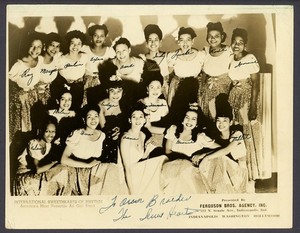INTERNATIONAL SWEETHEARTS OF RHYTHM vintage signed photo RARE!