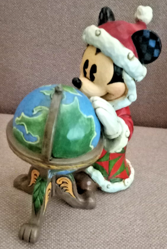 Disney Traditions Jim Shore "Seasons Greetings Around The World" Mickey 4033271 - Picture 7 of 9