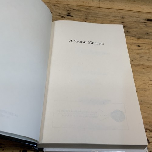 A Good Killing - Large Print Edition - Hardcover - Allison Leotta - Bild 8 von 14