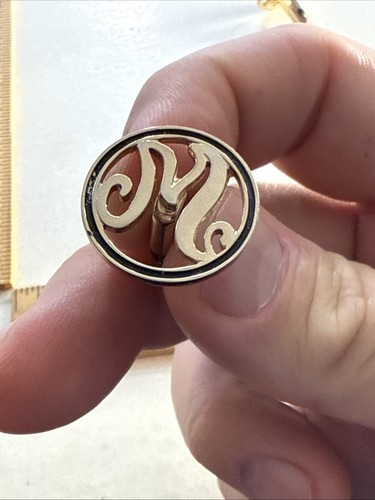 Set polsini vintage M W monogramma lettera iniziale fermacravatta anni 60 tono oro - Foto 21 di 24