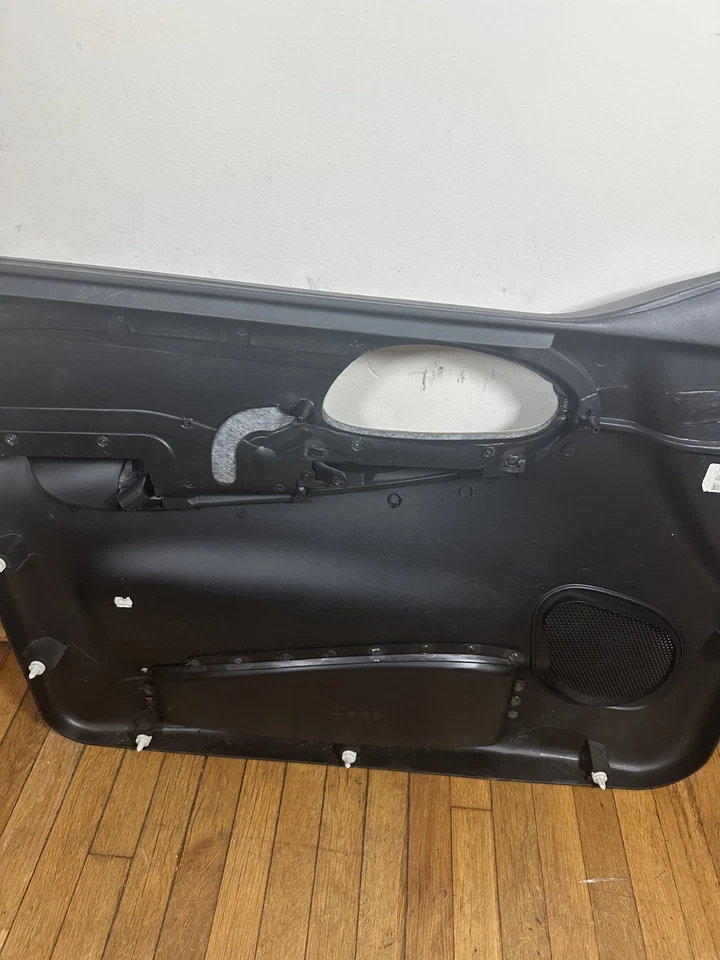 🔥2002-2009 CHEVY TRAILBLAZER Door Panel Front RIGHT Passenger Armrest BLACK D8 - Image 3 of 4