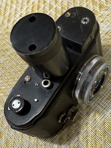 Robot II Black Vintage Camera W/ 3cm f/2.8 Carl Zeiss Tessar Lens - Picture 5 of 10