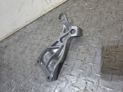 1999-2007 Suzuki GSX1300R HAYABUSA OEM FACTORY RIGHT PASSENGER REARSET BRACKET - Bild 8 von 11