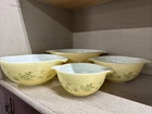 Vintage Pyrex Shenandoah Yellow Floral Cinderella Nesting Mixing Bowls Set Of 4