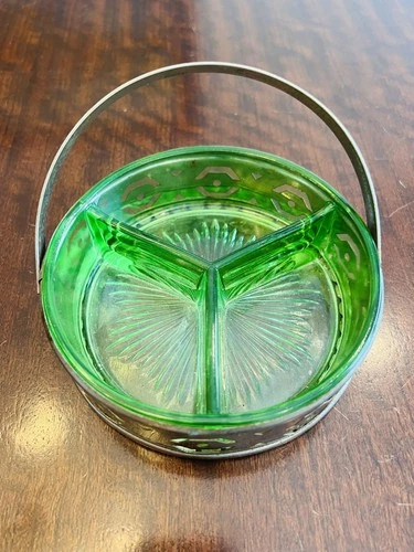 BEAUTIFUL Uranium Green Depression Glass Divided Relish Tray With Holder EUC