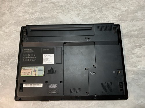Lenovo IdeaPad U330 13.3" Intel Pentium T4200 2GHz 3gb RAM 160GB HDD Windows XP - Imagen 9 de 9
