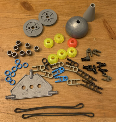Vtg K'nex Cape Canaveral Launch Pad 12526 replacements parts- 40+ Pieces