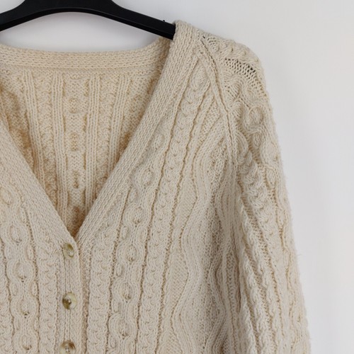 Hand Knit Women's Size Large Cream 100% Acrylic Aran Cable Knit Cardigan Pockets - Picture 3 of 7