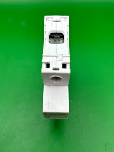 Schneider Electric SEA9TB1001 100A DIN Rail Terminal Block - Brand New - Picture 4 of 4