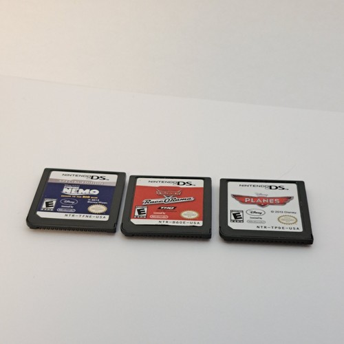 Nintendo DS Disney Video Game Lot Of 3 Cars Race-O-Rama + Finding Nemo + Planes - Picture 10 of 14
