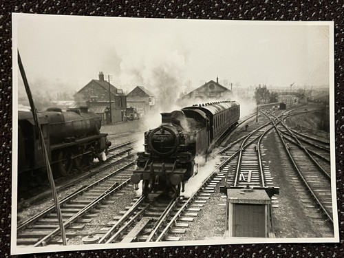 6 FOTOS DE ESTACIÓN DE TREN Y LOCOMOTORA inc A890 RIVER FROME c1925 41225 BR VAPOR - Imagen 4 de 9