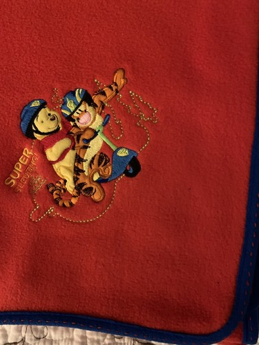 Vintage Disney Winnie The Pooh And Tigger Fleece Throw Blanket Red NEW - Picture 3 of 6