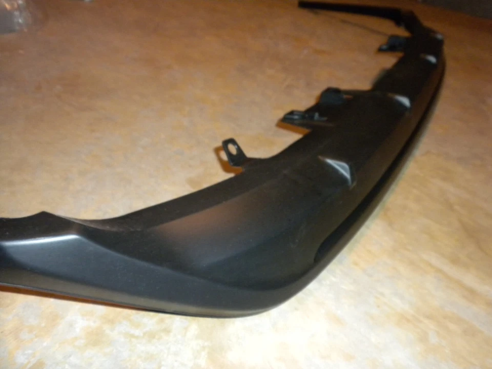 15 16 17 Toyota Prius V Rear Lower Deflector Apron Spoiler - Spoiler # 1 Foto 3 de 4