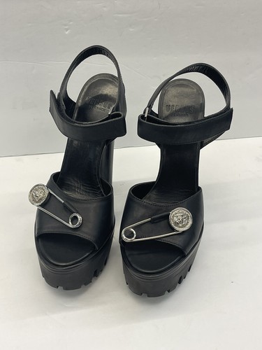 Sandalias de tacón alto de plataforma Versus Versace ""Safety Pin"" talla 37 nuevas cuero negro - Imagen 2 de 13