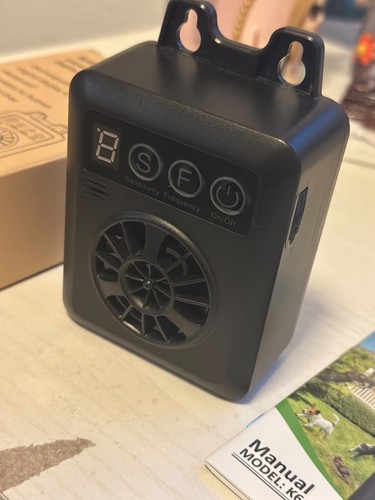Ultrasonic K6 Rechargeable Dog Anti Barking Device - Picture 2 of 2