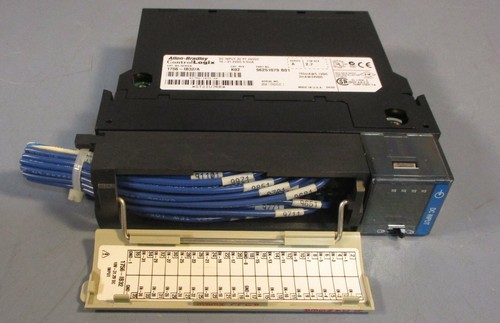 Allen Bradley 1756-IB32 Ser A ControlLogix DC Input 32 PT 96251079 B01, F/W 2.7 - Picture 8 of 8