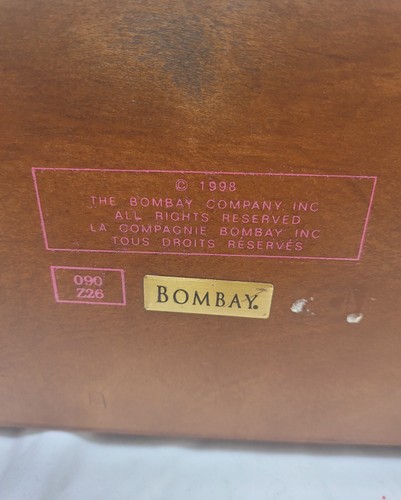 Vintage 1998 THE BOMBAY COMPANY Large Wooden Mantle Clock-Tested,Works - Picture 9 of 9