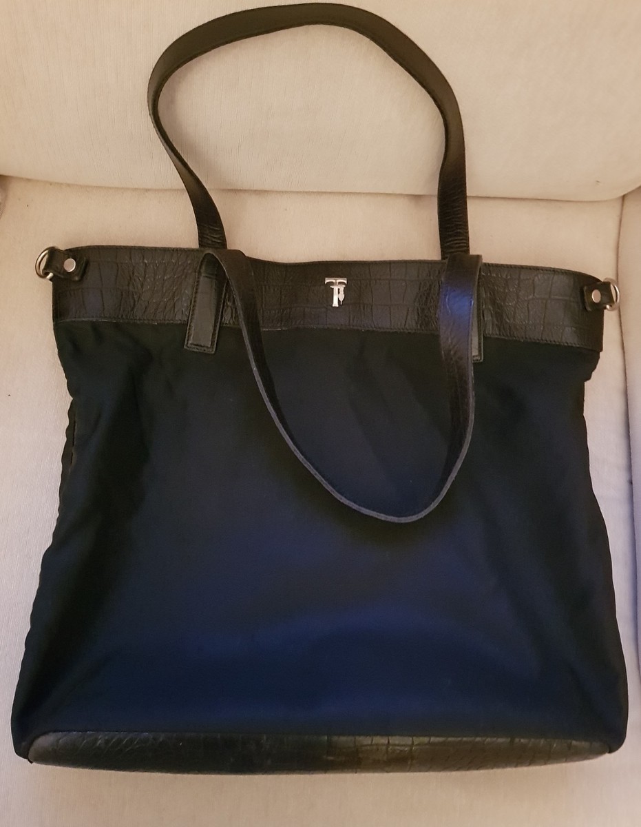 Black vinyl tote bag best sale