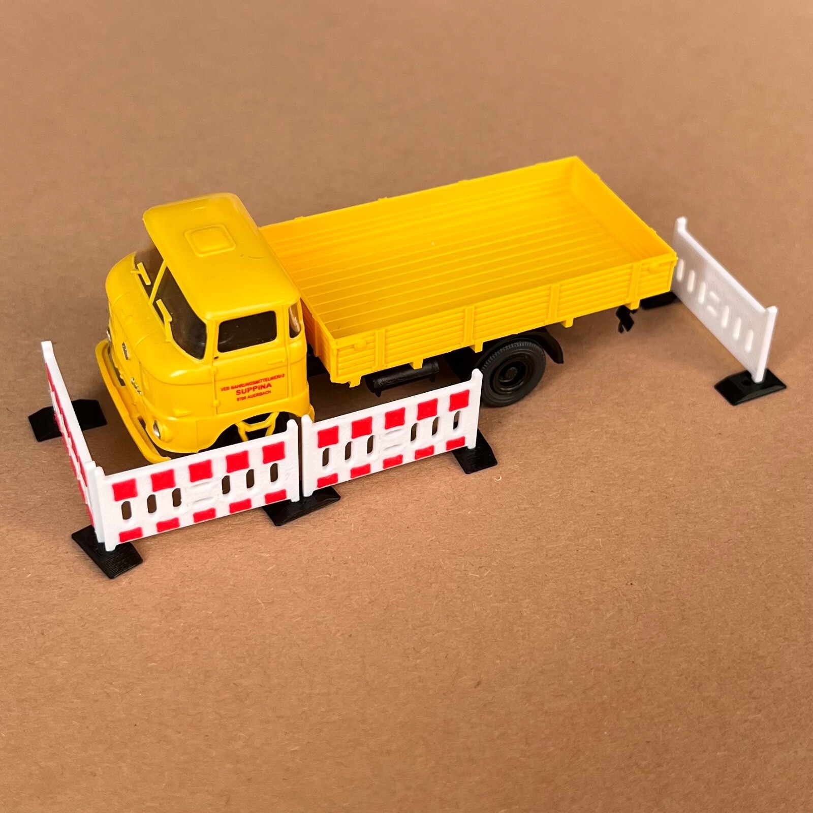 H0 Schrankenzaun Set, Modelleisenbahn Absperrgitter 187 Baustelle Absperrung