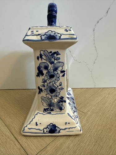 Delft blue, clock 8" high, 3.75” deep, 6 1/8”wide - Picture 3 of 6