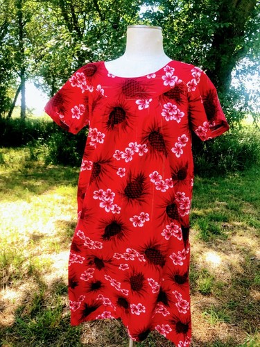 Vintage Hawaiian Dress Mu Mu Red Floral Hookan Med