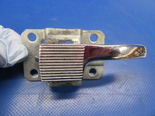 Piper Seneca Door Handle P/N 464-048, 464-142 (0918-126)