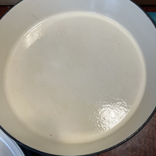 Tramontina Braising Pan 4Qt Round Enameled Cast Iron Teal Green Built-In Handles - Picture 4 of 8