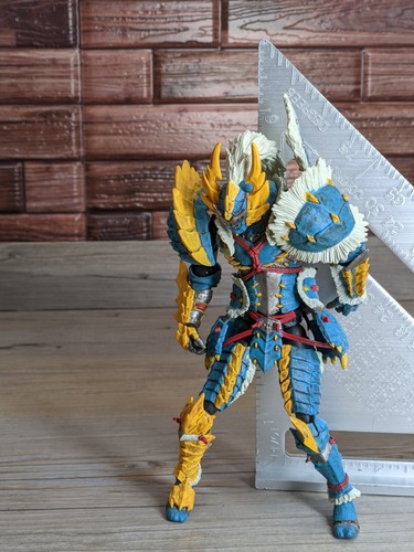 Revoltech Yamaguchi No.133 Monster Hunter Swordsman 6" Actionfigur Kaiyodo - Bild 10 von 10