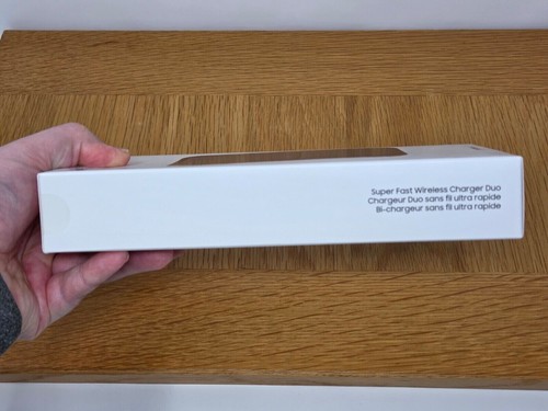 Samsung Galaxy Super Fast Wireless Duo Charging Pad 15W, Model Number EP-5400 (2 - Picture 8 of 24