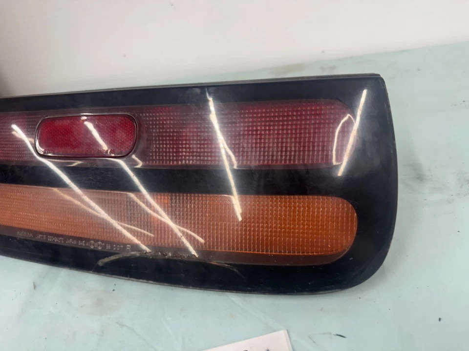 Luz trasera derecha Nissan 300ZX Z32 1990-1996 pasajero 220-24272 Foto 3 de 4