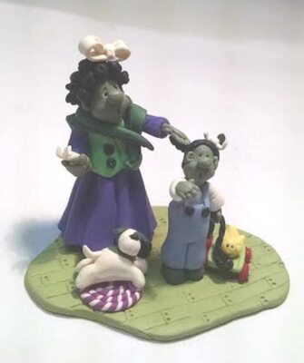 FAMILY TIES - Little Street Collection