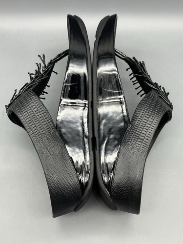 FitFlop Rumba Damen-Zehenstegsandalen Perlen 8 Riemen schwarz Leder Keilabsatz EUC! - Bild 5 von 15