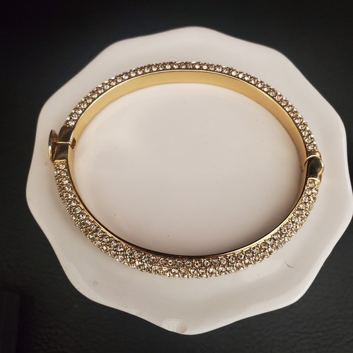 Juicy Couture Hinged Bangle Pave Crystals Gold Plated Setting Bling Dressy - Picture 7 of 11
