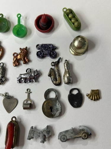 VTG Cracker Jack Gumball Charm Prizes LOT 45+ Metal Plastic Lie Detector Dice - Picture 4 of 12