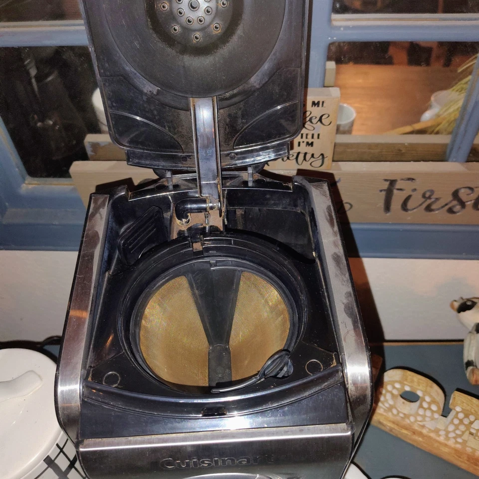 Cuisinart DCC-2650 12-Cup Extreme Brew Programmable Coffee Maker - Image 4 of 4