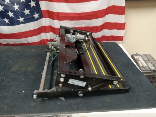 Lippert Kwikee RV Electric Step Assembly 1 step 24"X8 - Picture 3 of 3