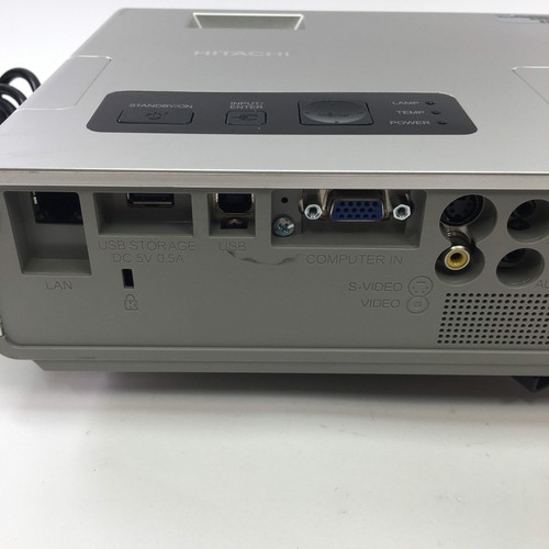 Hitachi CPX4 XGA 2000 LCD-Projektor mit Stromkabeln und angeschlossener Halterung - Bild 8 von 13