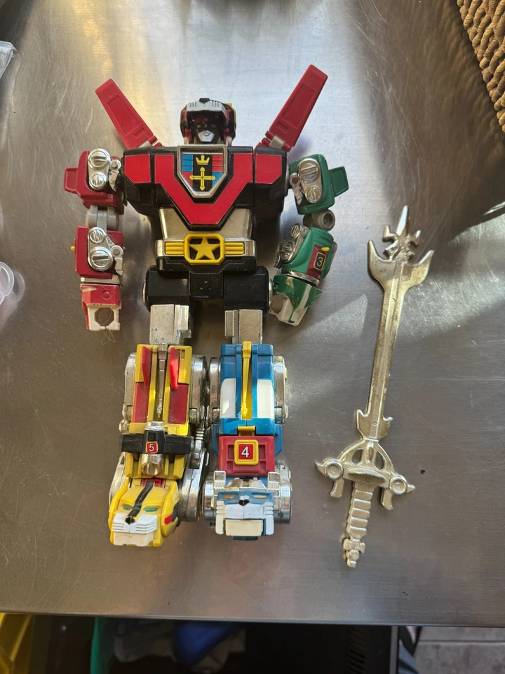 Vintage 1980s Die-Cast Voltron Lion Force 5-Lion Set + Chrome Sword RARE WORKING - Image 2 of 3