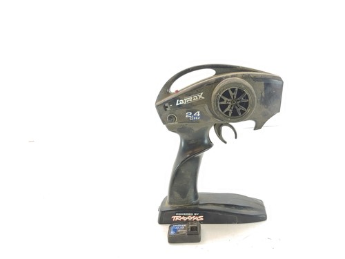 Team Associated Wolfpack 7.4v 2s 3300mah 30c LiPo Battery w/ 324-S Balance Charg - Picture 1 of 8