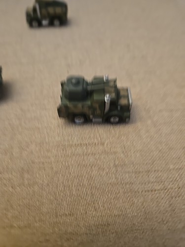 Juego de 3 Micro Máquinas Intermitentes Sónicos 1- Tanque y 2 -Tipos de Camiones - Imagen 7 de 13
