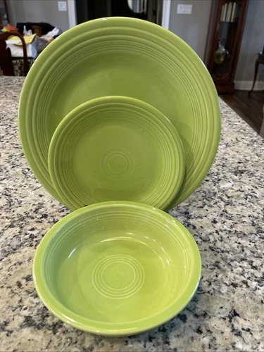 Fiestaware CHARTREUSE 3 Piece Classic Place Setting Retired EUC